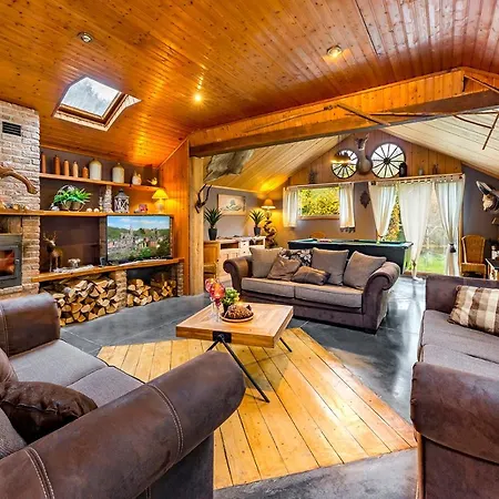 Prázdninový dům Cosy With Sauna Near River