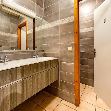 Cosy With Sauna Near River Tatil Evi La-Roche-en-Ardenne